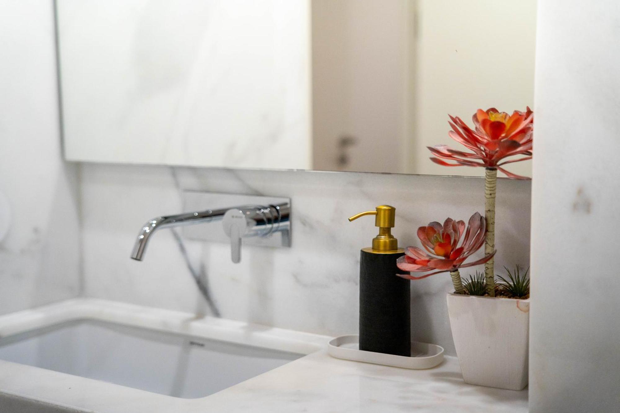 Primrose 1Br Delight W Parking By Lovelystay Porto Zewnętrze zdjęcie